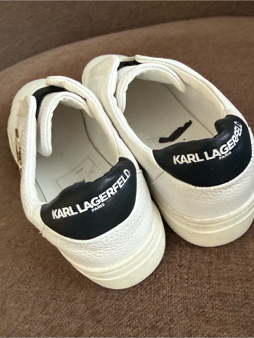 Karl Lagerfeld White Slip-On Sneakers with Black Accent and Logo Charm - Picture 4 of 12